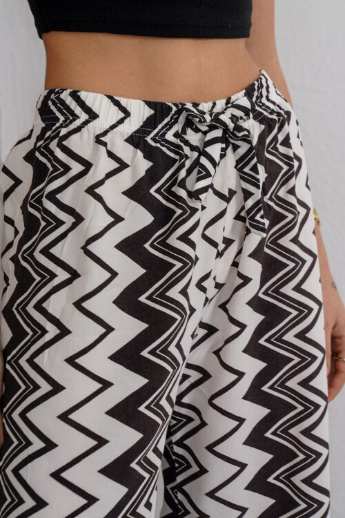 Siyah-Beyaz Beli Lastikli Bağcıklı Desenli Viskon Palazzo Pantolon