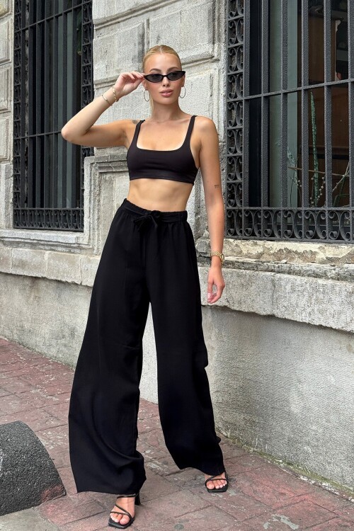 Siyah Beli Lastikli Bağcıklı Yüksek Bel Bol Paça Pantolon