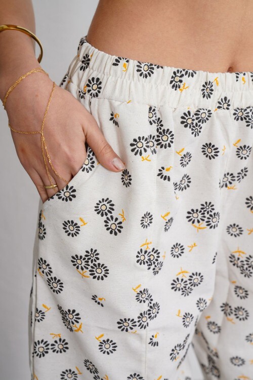 Ekru-Siyah Beli Lastikli Desenli Keten Pantolon