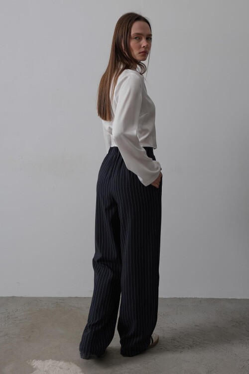 Lacivert Beyaz Beli Yarım Lastikli Çizgili Palazzo Pantolon