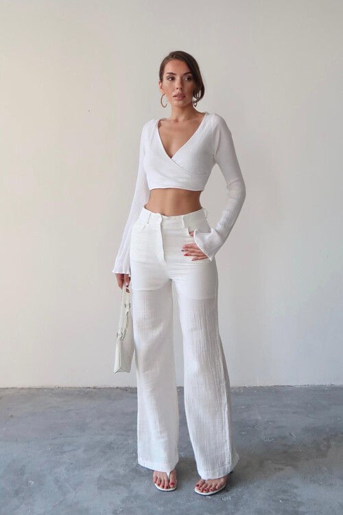 Beyaz Beş Cepli Bol Paça Müslin Pantolon