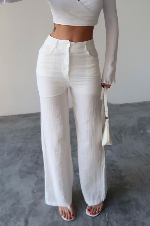 Beyaz Beş Cepli Bol Paça Müslin Pantolon