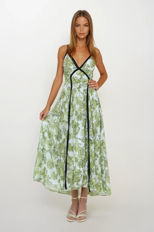 Yeşil Biyeli İp Askılı V Yaka Midi Boy Çiçekli Elbise