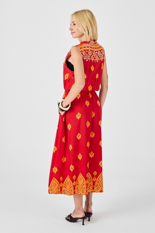 Kırmızı Çentik Yaka Düğmeli Desenli Kolsuz Midi Elbise
