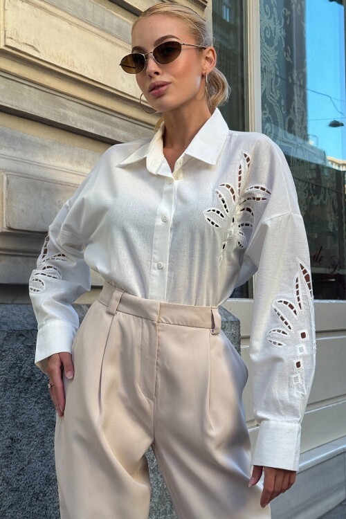 Beyaz Çiçek Motifli Premium Gömlek