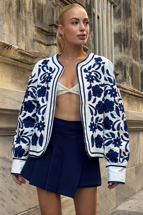 Lacivert Çiçek Nakışlı İçi Astarlı Ceket