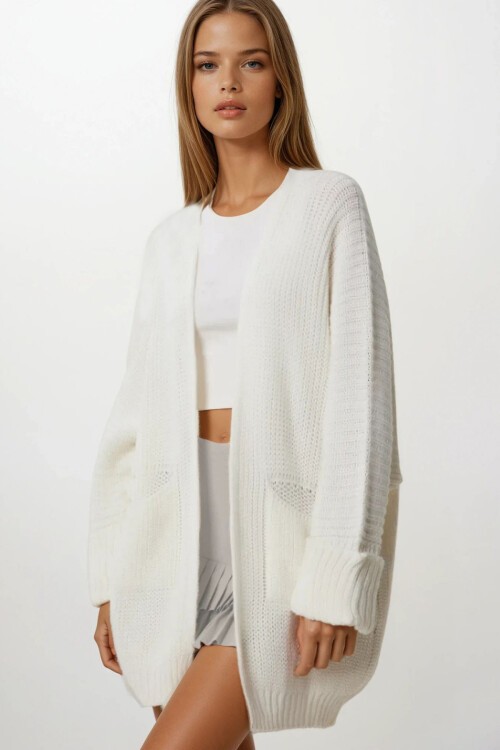 Ekru Çift Cepli Oversize Triko Hırka