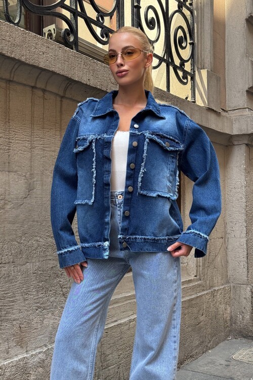 Mavi Çift Cepli Püskül Detaylı Eskitmeli Jean Ceket