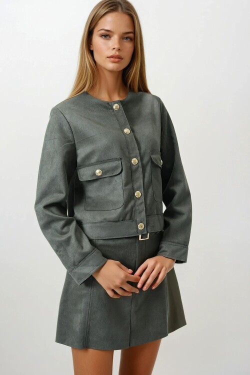 Haki Çift Kapak Cepli Altın Düğmeli Kısa Ceket