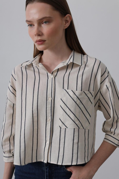 Lacivert-Bej Cepli Çizgili Kısa Gömlek