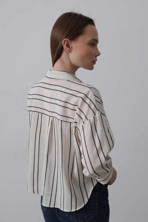 Lacivert-Bej Cepli Çizgili Kısa Gömlek