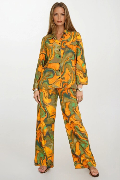 Ekru-Sarı Desenli Oversize Gömlek Ve Bağcıklı Palazzo Pantolon Takım