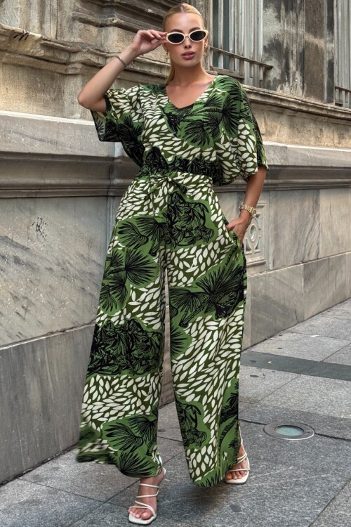 Ceviz Yeşili Desenli V Yaka Yarım Kol Bluz Ve Beli Lastikli Palazzo Pantolon Takım