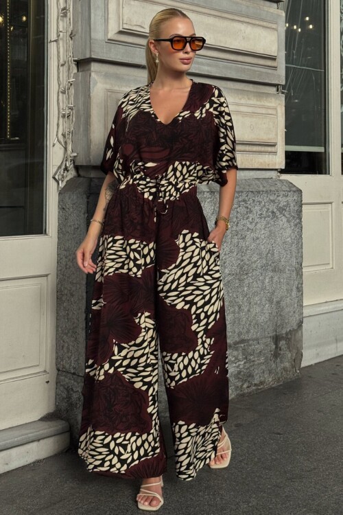 Acı Kahve Desenli V Yaka Yarım Kol Bluz Ve Beli Lastikli Palazzo Pantolon Takım