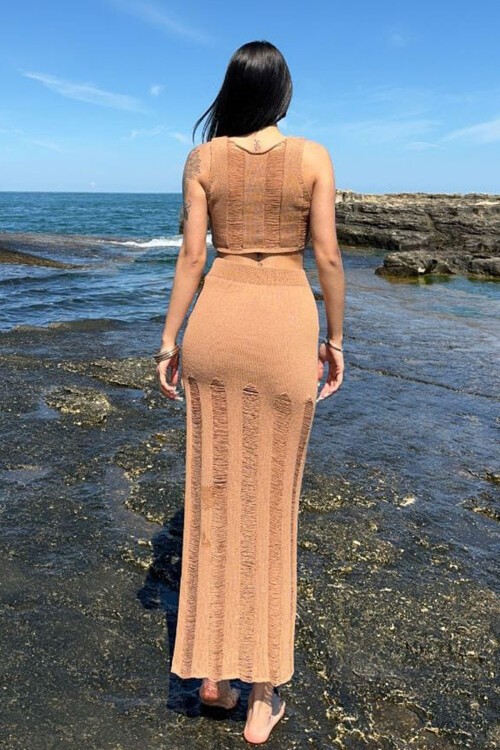 Camel Eskitmeli Kolsuz Crop Bluz Ve Beli Lastikli Midi Boy Etek Takım
