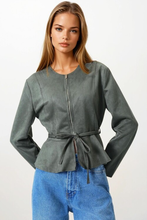 Haki Fermuarlı Bisiklet Yaka Süet Görünümlü Kemer Bağlamalı Kısa Ceket