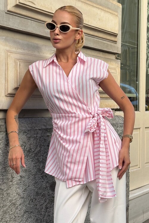 Pembe Gömlek Yaka Bağlama Detaylı Çizgili Bluz