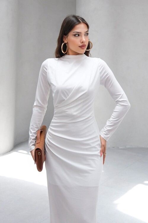 Beyaz Hakim Yaka Drape Detaylı Astarlı Uzun Elbise