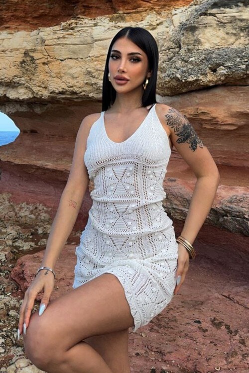 Beyaz İnce İp Askılı Ajurlu Mini Triko Elbise