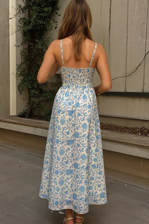 Mavi Kalp Yaka Çiçek Desenli İnce Askılı Kloş Elbise