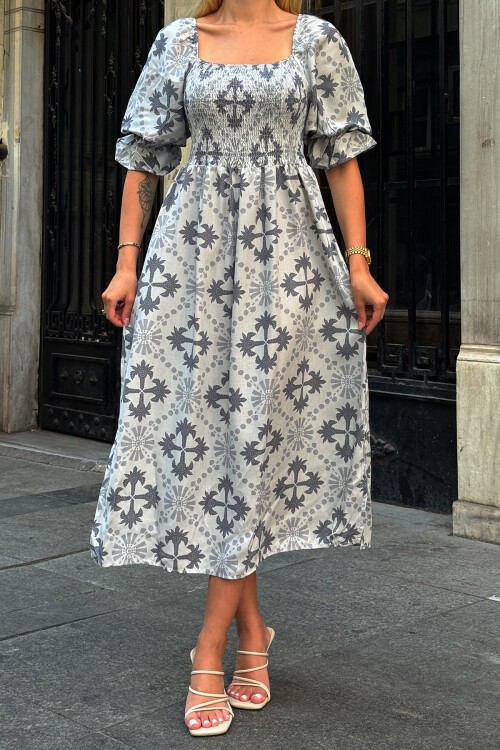 Ekru Kare Yaka Gipeli Desenli Midi Boy Elbise