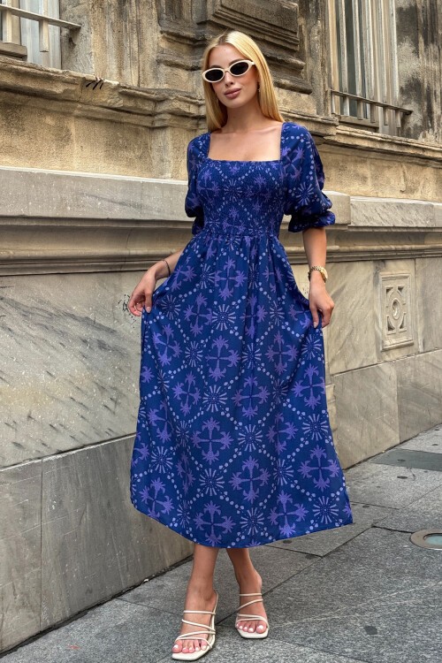 Lacivert Kare Yaka Gipeli Desenli Midi Boy Elbise