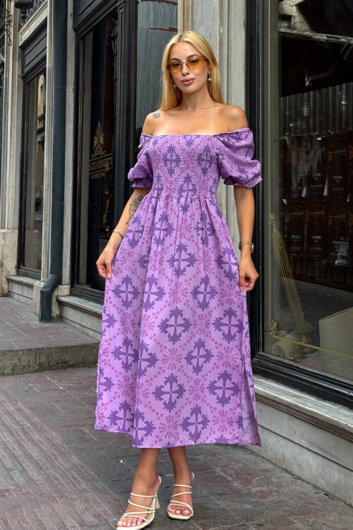 Pembe Kare Yaka Gipeli Desenli Midi Boy Elbise