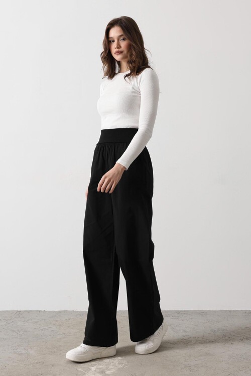 Siyah Çift Cepli Katlanabilir Bel Palazzo Pantolon