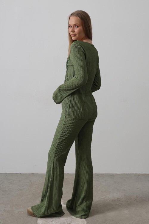 Haki Motifli Dantel İşlemeli Bluz Ve Pantolon Bürümcük Takım