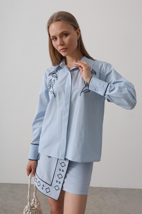 Bebe Mavisi Gizli Pat Gömlek Ve Asimetrik Kesim Etek Nakışlı Takım