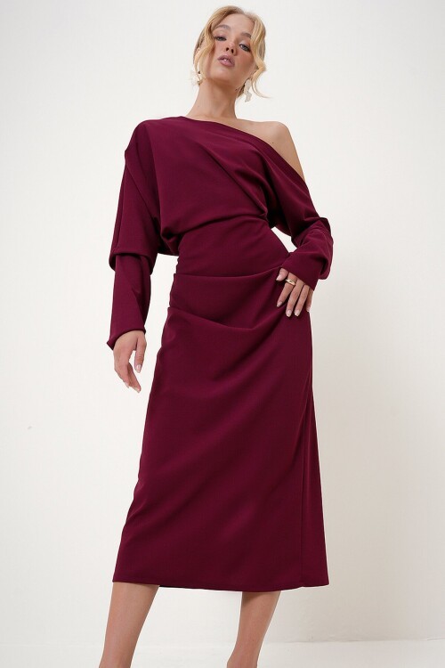 Bordo Omuz Dekolteli Drapeli Maxi Boy Krep Örme Elbise