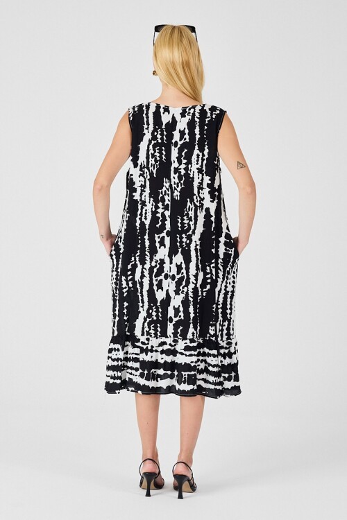 Siyah-Beyaz Oval Yaka Çift Cepli Volanlı Kolsuz Midi Elbise