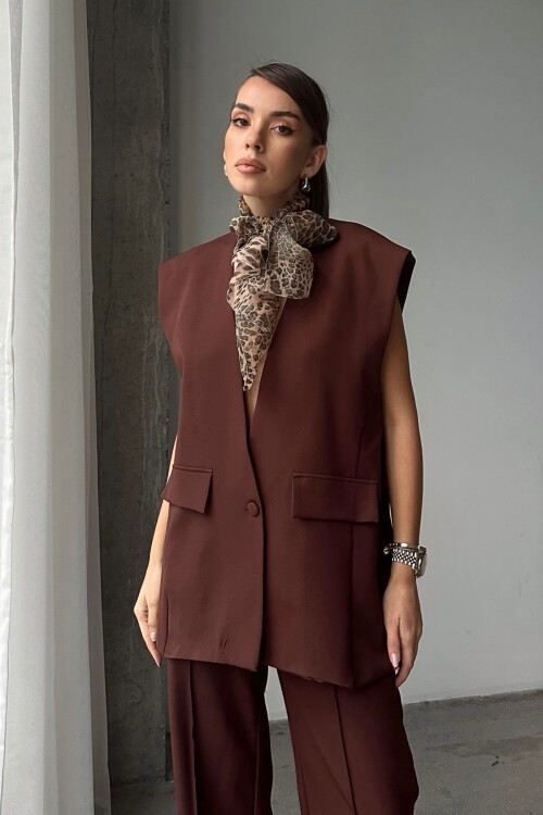 Kahverengi Tek Düğmeli Cep Kapaklı Oversize Yelek