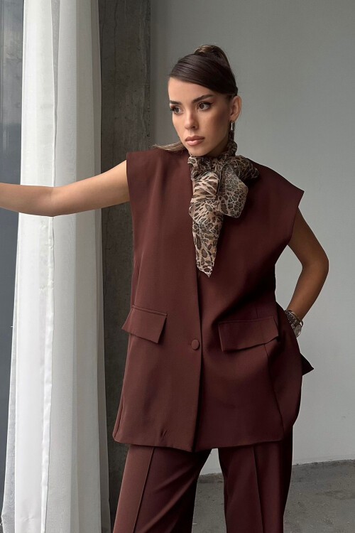 Kahverengi Tek Düğmeli Cep Kapaklı Oversize Yelek