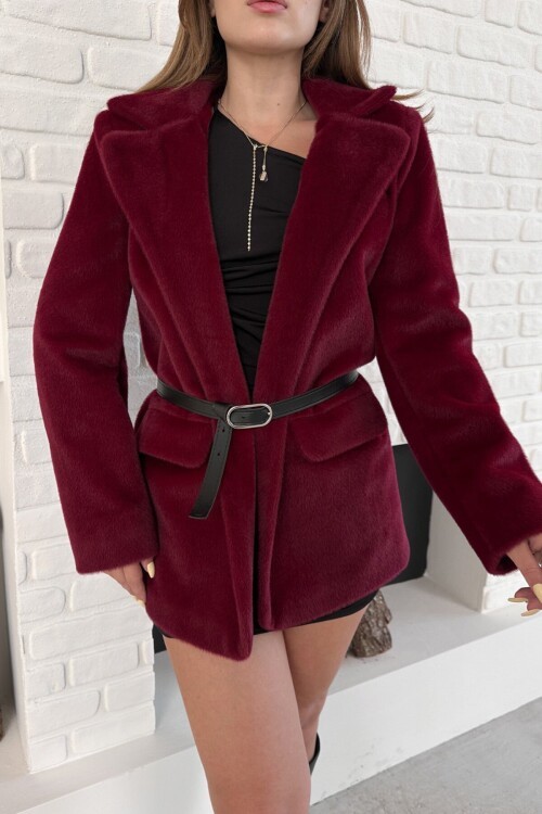 Bordo Tokalı Kemerli Yumuşak Dokulu Kürk Görünümlü Ceket
