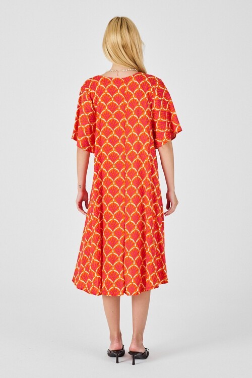 Turuncu U Yaka Kısa Kollu Midi Boy Desenli Elbise