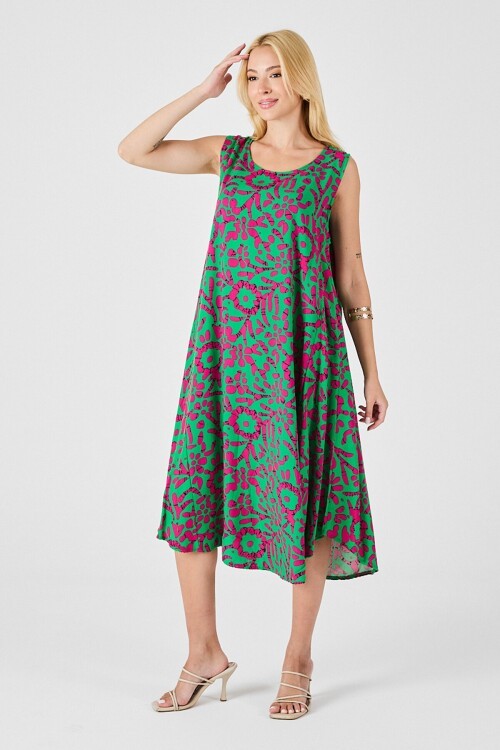Yeşil-Fuşya U Yaka Kolsuz Eteği Asimetrik Kesim Desenli Midi Boy Elbise