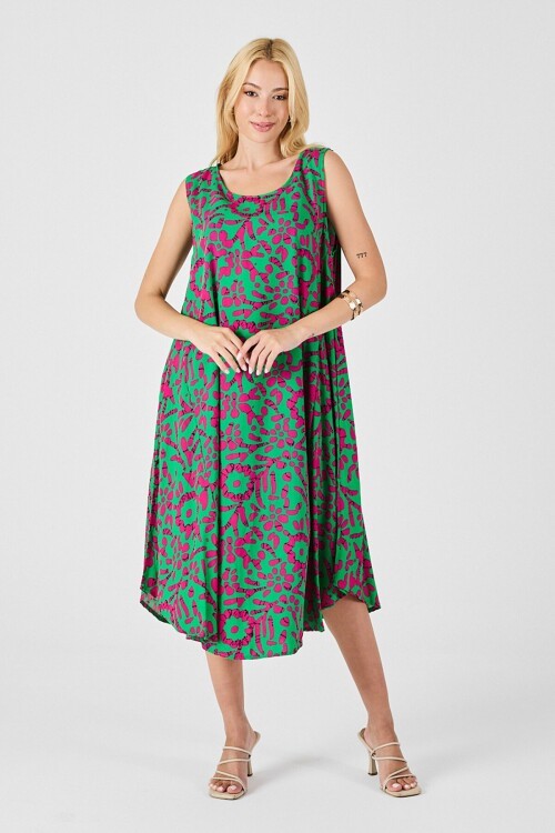 Yeşil-Fuşya U Yaka Kolsuz Eteği Asimetrik Kesim Desenli Midi Boy Elbise