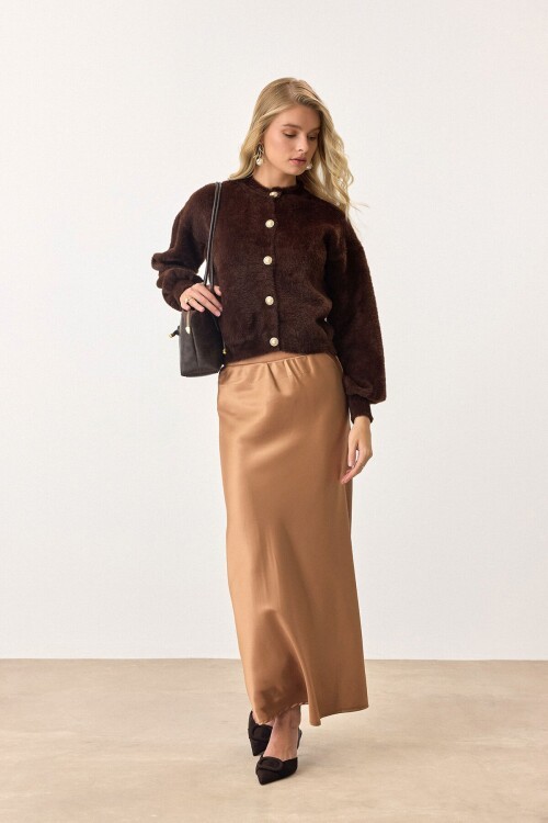 Kahverengi Uzun Kollu Düğmeli Tüylü Triko Hırka