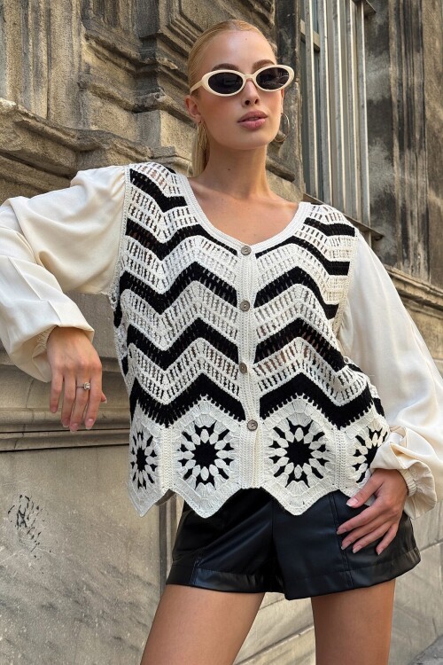 Bej Siyah V Yaka Ajur Ve Motifli Premıum Triko Hırka