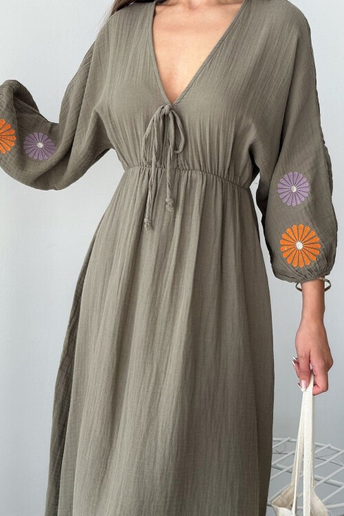 Haki V Yaka Balon Kol Bağcıklı Astarlı Uzun Elbise