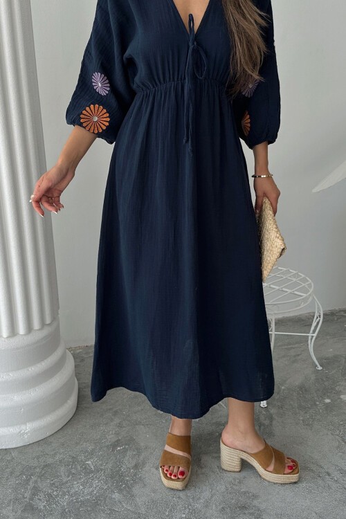 Lacivert V Yaka Balon Kol Bağcıklı Astarlı Uzun Elbise