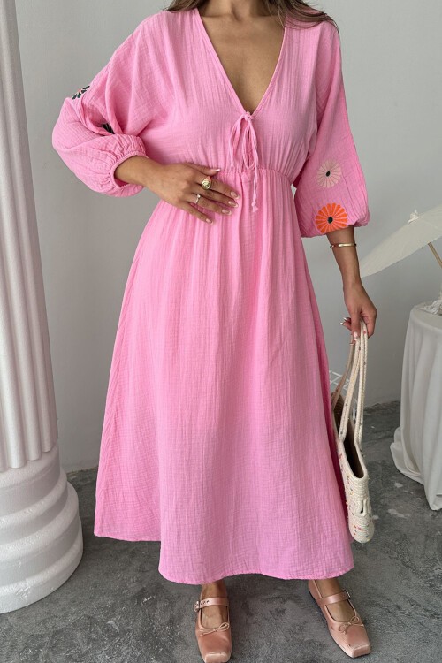 Pembe V Yaka Balon Kol Bağcıklı Astarlı Uzun Elbise