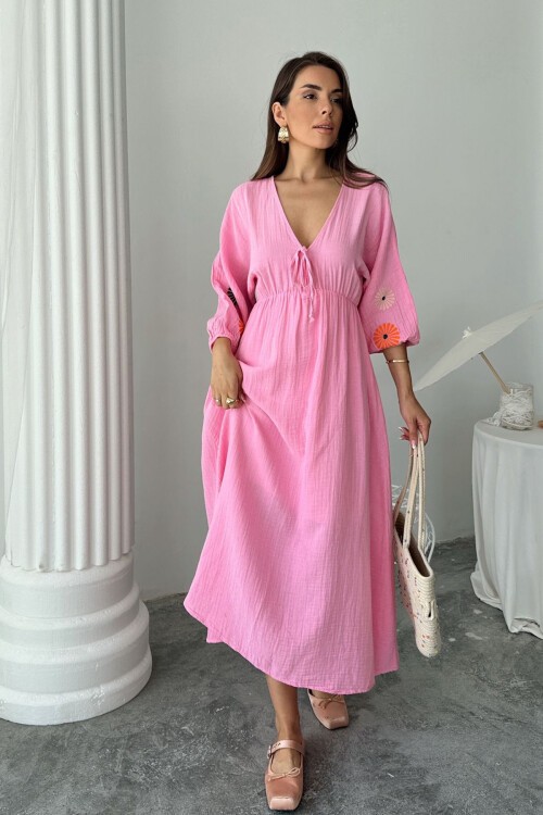 Pembe V Yaka Balon Kol Bağcıklı Astarlı Uzun Elbise