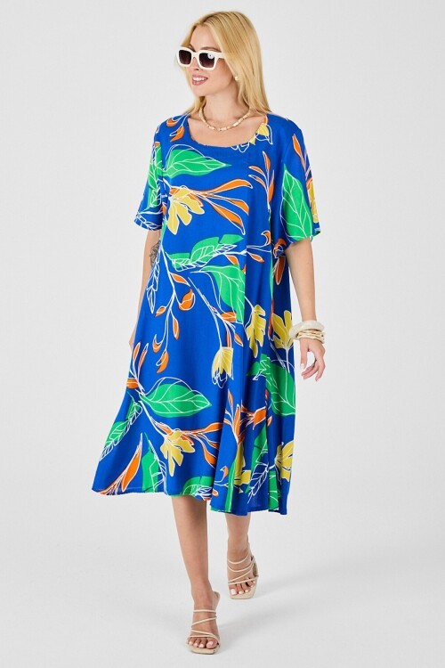 Saks Yaprak Desenli U Yaka Kısa Kollu Midi Boy Elbise