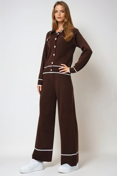 Acı Kahve Kontrast Biyeli Polo Yaka Triko Hırka Ve Pantolon Takım