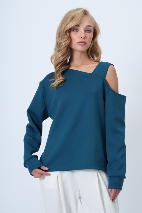 Asimetrik Kesim Omuzu Bant Detaylı Örme Bluz