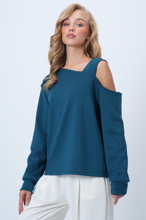 Asimetrik Kesim Omuzu Bant Detaylı Örme Bluz