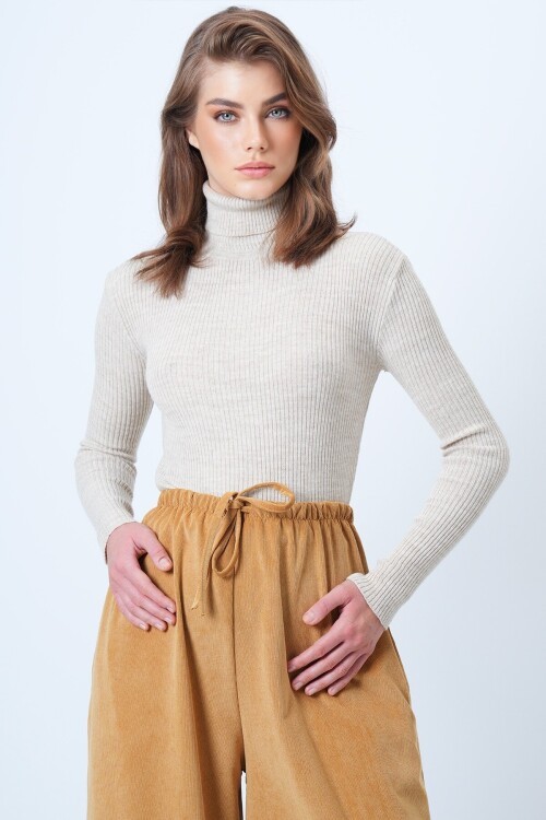 Balıkçı Yaka Fitilli Uzun Kollu Triko Kazak