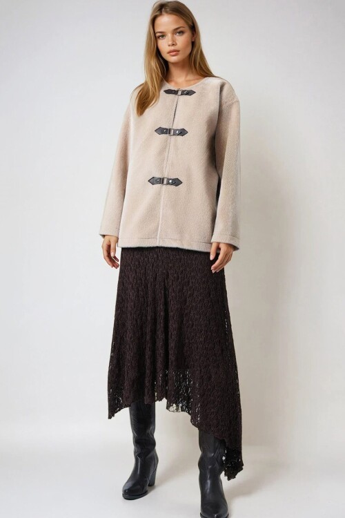 Bej Çıtçıt Kapamalı Astarlı Püsküllü Ceket